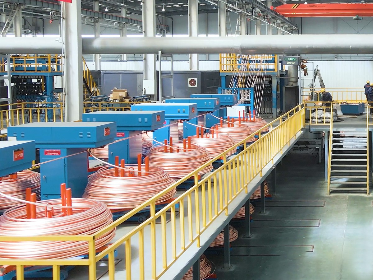 Upward induction method intermediate frequency furnace